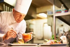 Lire la suite à propos de l’article Cuisinier Roumain : Expertise Culinaire pour Répondre aux Besoins des Restaurants et Hôtels en Europe